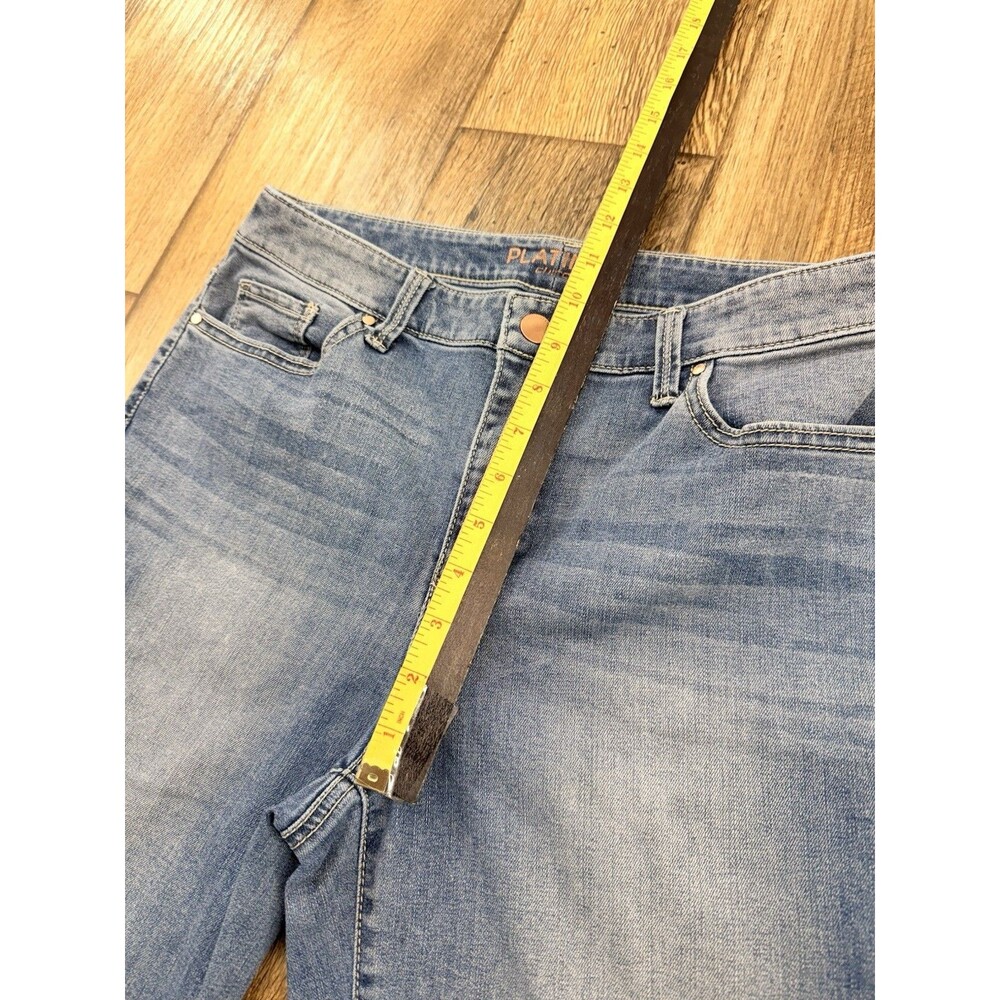 Chico's Platinum Jeans Women's 0.5 Short US-6 Blue Mid-Rise Slim Leg 30" Inseam - Picture 7 of 14